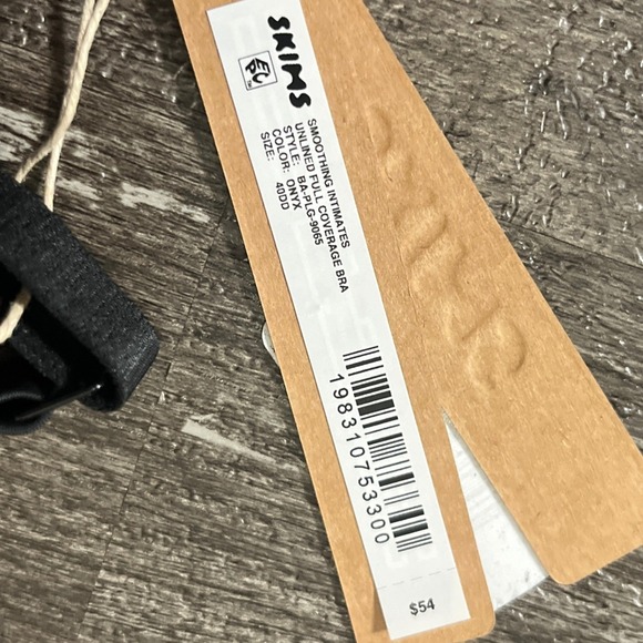 SKIMS Smoothing Seamless Full Coverage Black Bra 40DD - Picture 3 of 5